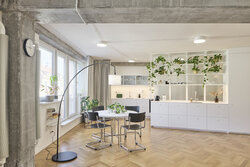 No-Wall Apartment