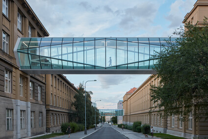Spojovací lávky VŠCHT Praha